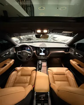 Volvo XC60 B5 2023