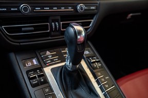 Porsche Macan 2021