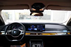 BMW 7 Series 735 2025