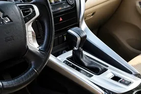 Mitsubishi Pajero Sport / Montero Sport / Shogun Sport 2016