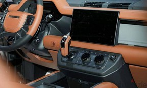 Land Rover Defender 110 2025