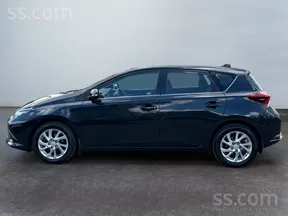 Toyota Auris 2016
