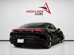 Porsche Taycan 2023