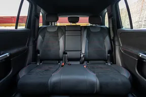 Mercedes-Benz GLB 200 2025