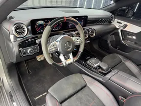 Mercedes-Benz CLA 35 AMG 2021
