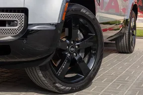 Land Rover Defender 110 2021