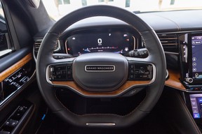 Jeep Grand Wagoneer 2023