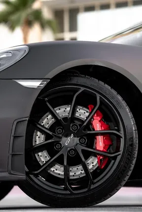 Porsche Cayman 718 GT4 2023