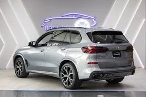 BMW X5 M60 2025