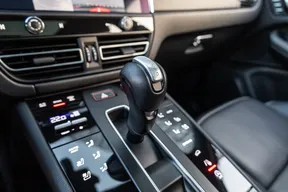 Porsche Macan 2024