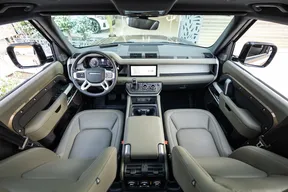 Land Rover Defender 110 2024