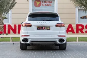 Porsche Cayenne GTS 2016