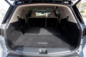 Nissan Pathfinder 2024