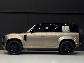 Land Rover Defender Octa 2025