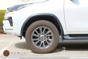 Toyota Fortuner 2023
