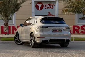 Porsche Cayenne GTS 2021