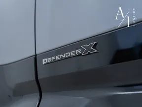 Land Rover Defender 2021