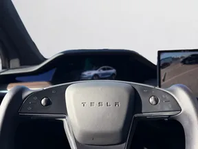 Tesla Model X 2023