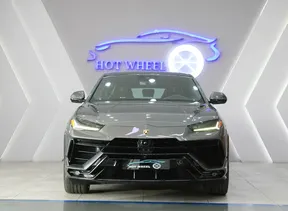 Lamborghini Urus 2024