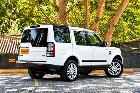 Land Rover LR4 2015