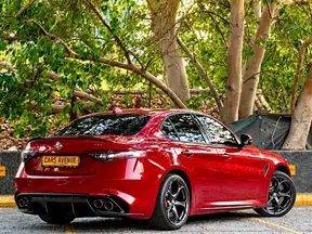 Alfa Romeo Giulia Quadrifoglio 2021