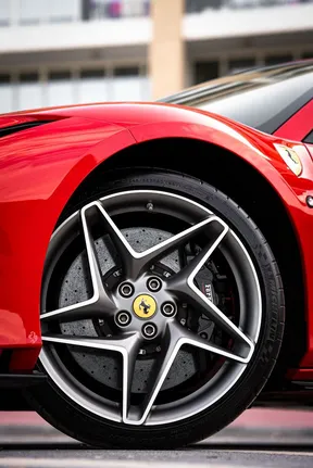 Ferrari F8 2023