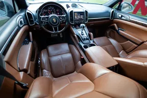 Porsche Cayenne GTS 2016