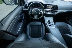 BMW 3 Series 330 2021