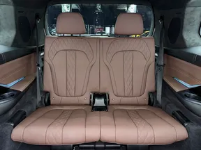 BMW X7 40 2025
