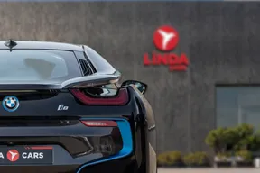 BMW i8 2016