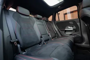 Mercedes-Benz GLA 200 2021