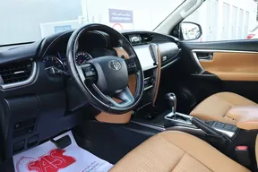 Toyota Fortuner 2022