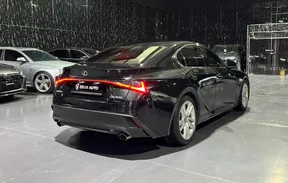 Lexus IS 300 2023