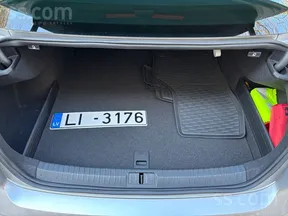 Volkswagen Passat 2021