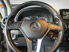 Mercedes-Benz B-Class 180 2012