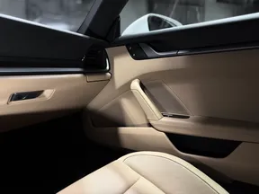 Porsche 911 Carrera 4 2023