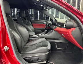 Alfa Romeo Giulia Quadrifoglio 2021