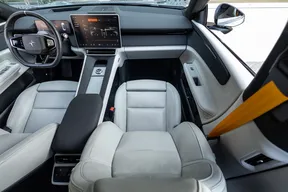 Polestar 4 2025