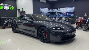 Porsche Taycan GTS 2022