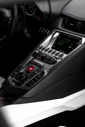 Lamborghini Aventador 2015