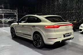 Porsche Cayenne GTS 2023