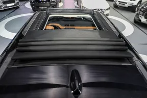 Land Rover Defender 2024