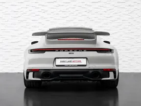 Porsche 911 Carrera 2024