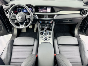 Alfa Romeo Stelvio 2024