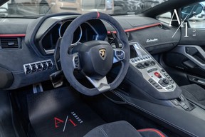 Lamborghini Aventador 2014