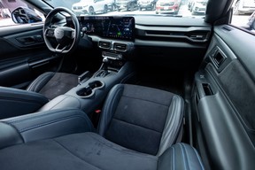 Ford Mustang Dark Horse 2024