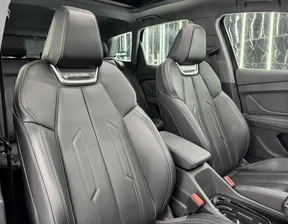 Audi Q4 e-tron 2024