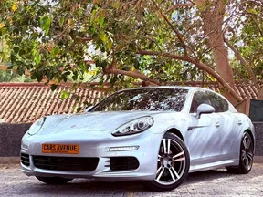 Porsche Panamera 4S 2014