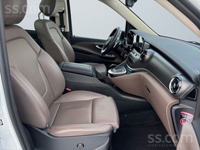 Mercedes-Benz V-Class 300 2022