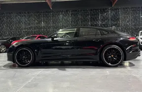 Porsche Panamera 2022